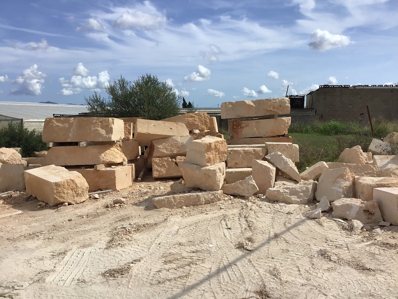 Curso de extracción de piedra de marés