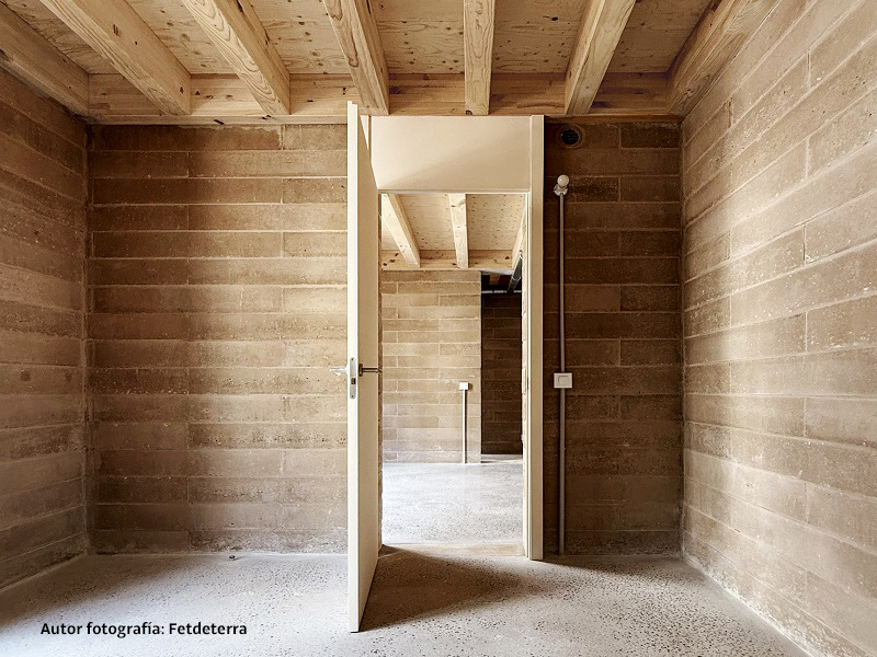 Curso de colocación de Tapial, Adobe, BTC y cerámica